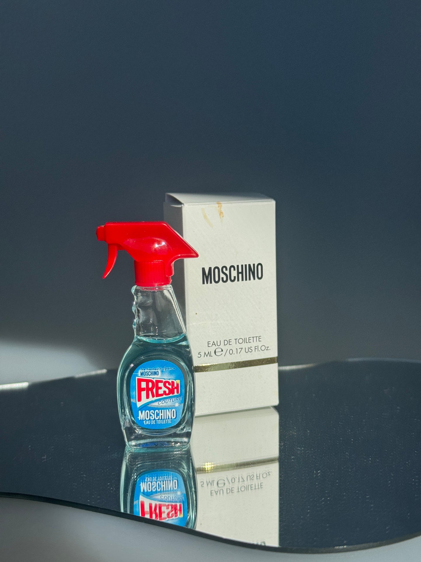 Moschino Fresh Couture EDT 5ML B Ware wegen Beschädigung am Karton