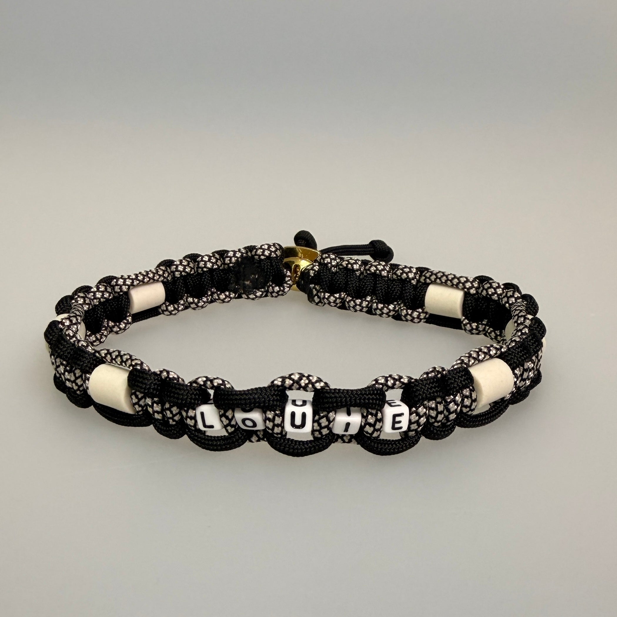 EM Antizecken Halsband 33 cm mit dem Namen Louie